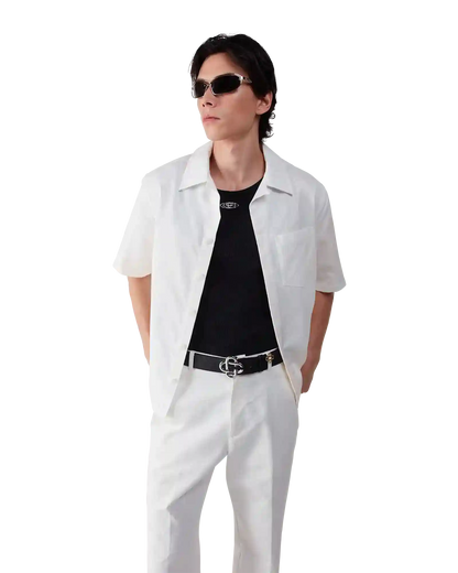 Chemise blanche monogrammée à manches courtes