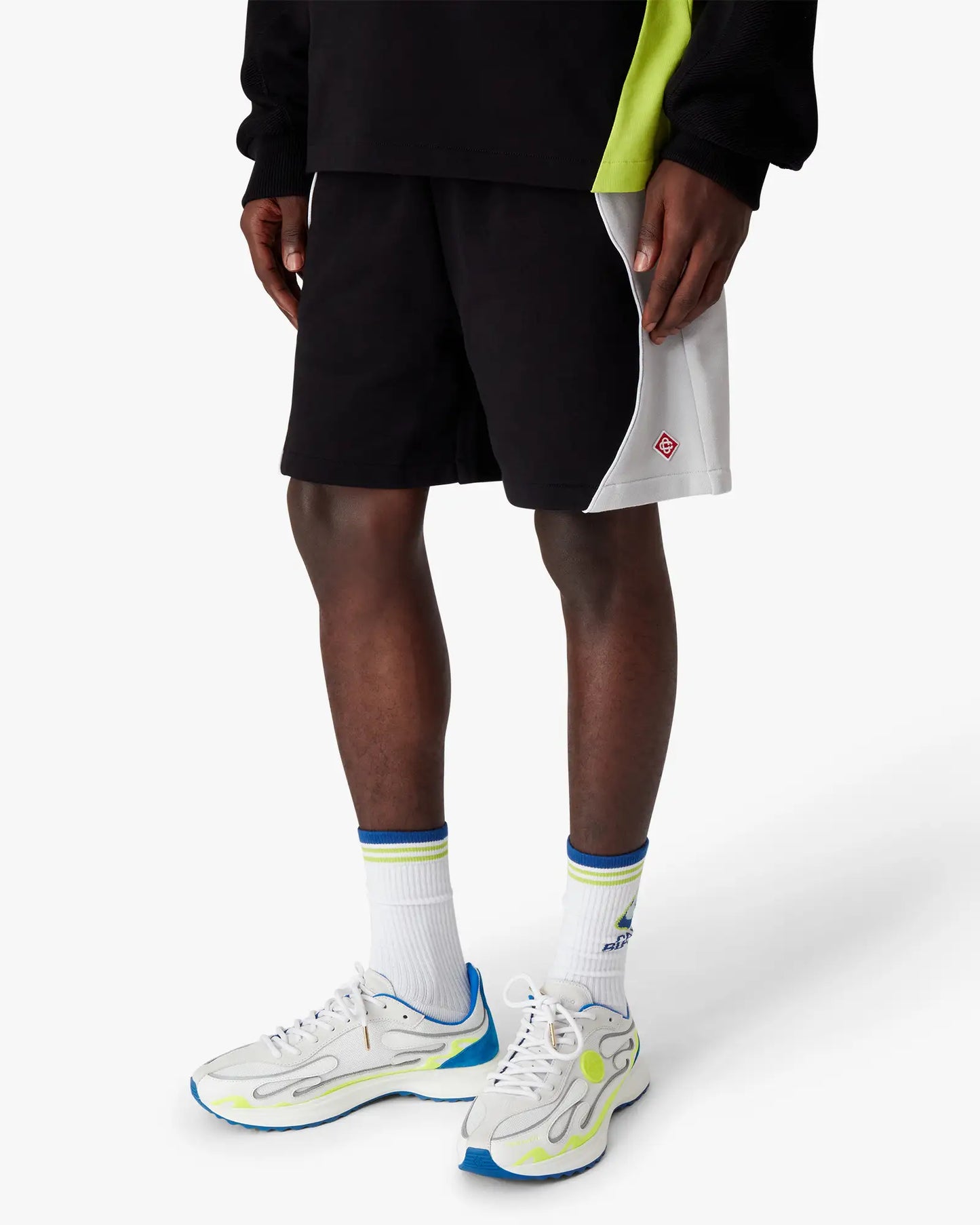 Short molletonné color-block noir et gris