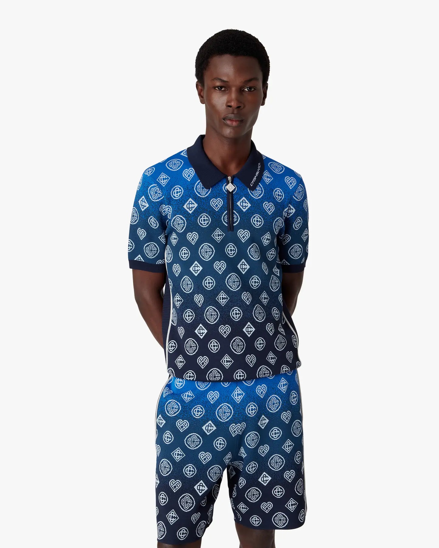 Polo tricoté à manches courtes avec monogramme dégradé marine