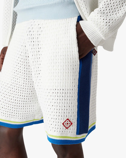 Short en crochet blanc et bleu