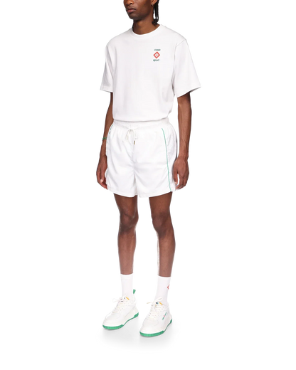Short de sport à découpes laser