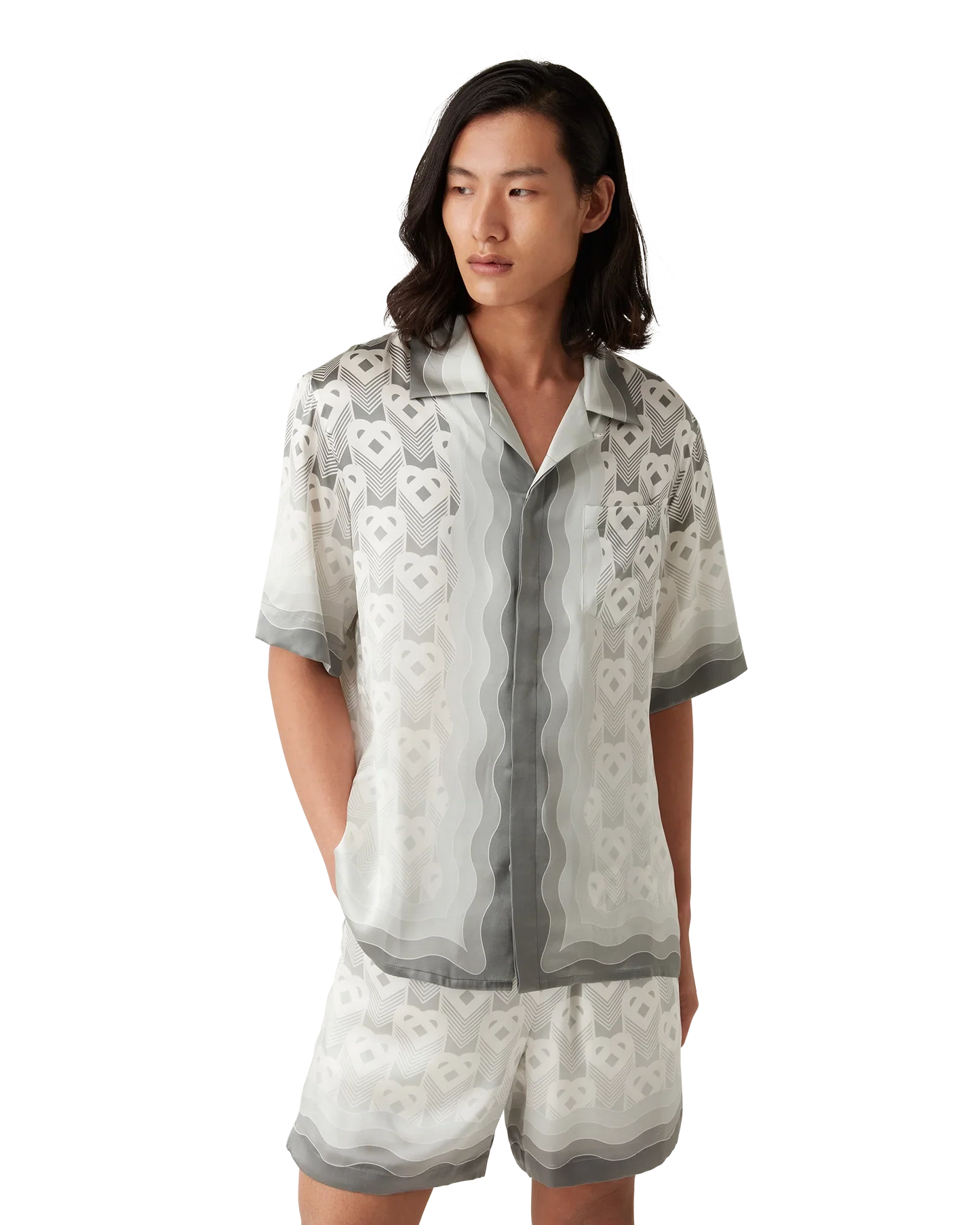 Chemise en soie à manches courtes et monogramme cœur dégradé
