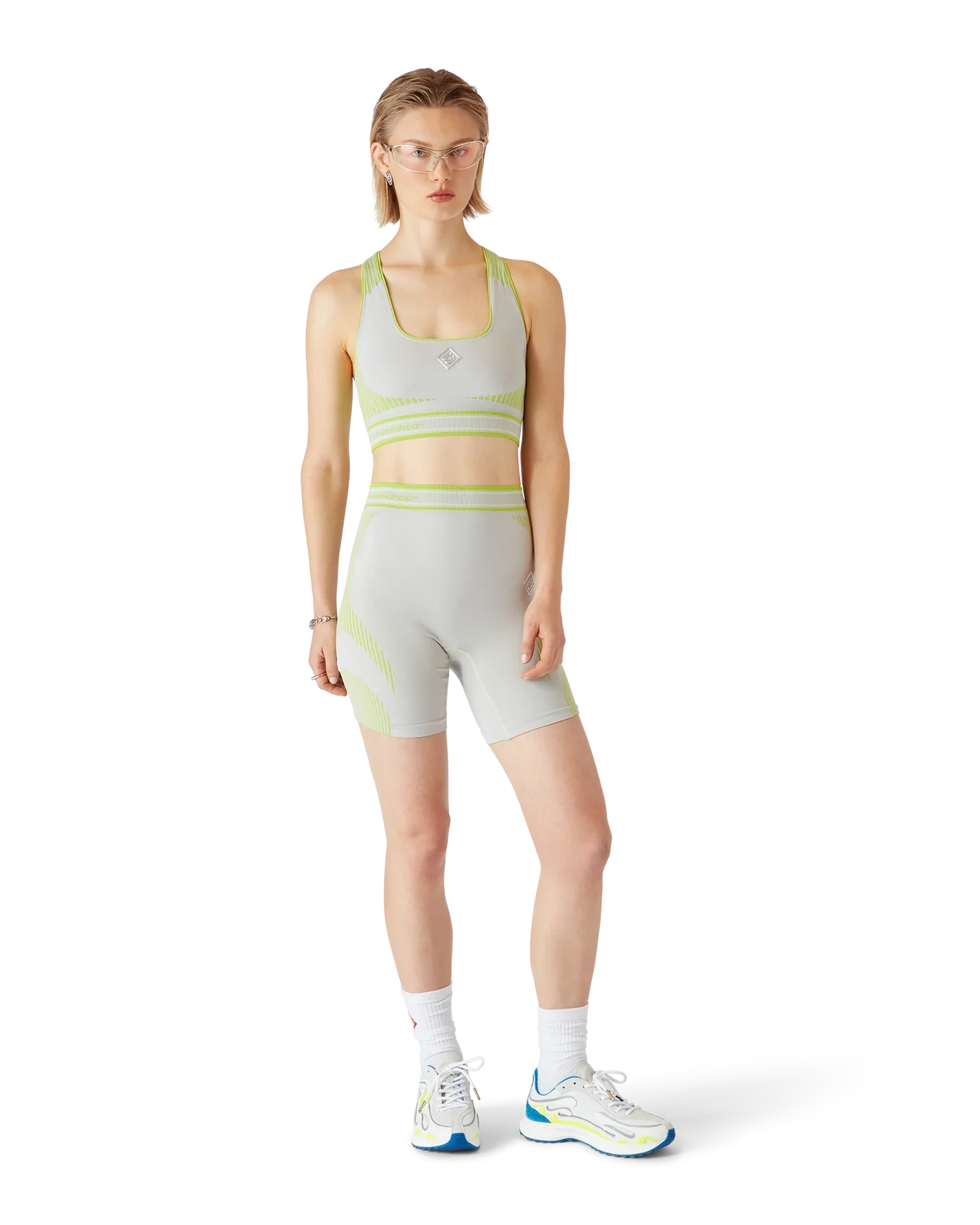 Short sans couture