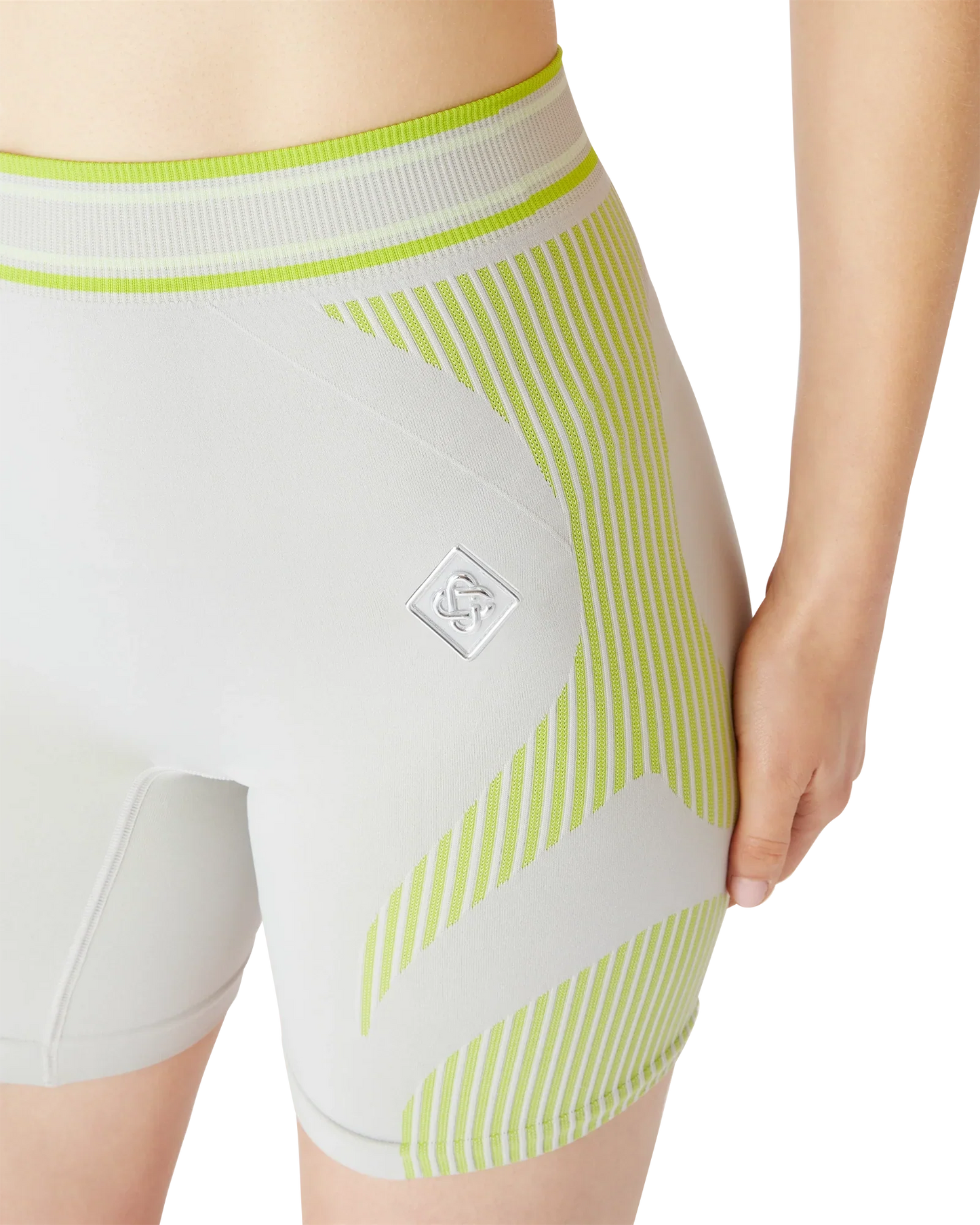Short sans couture