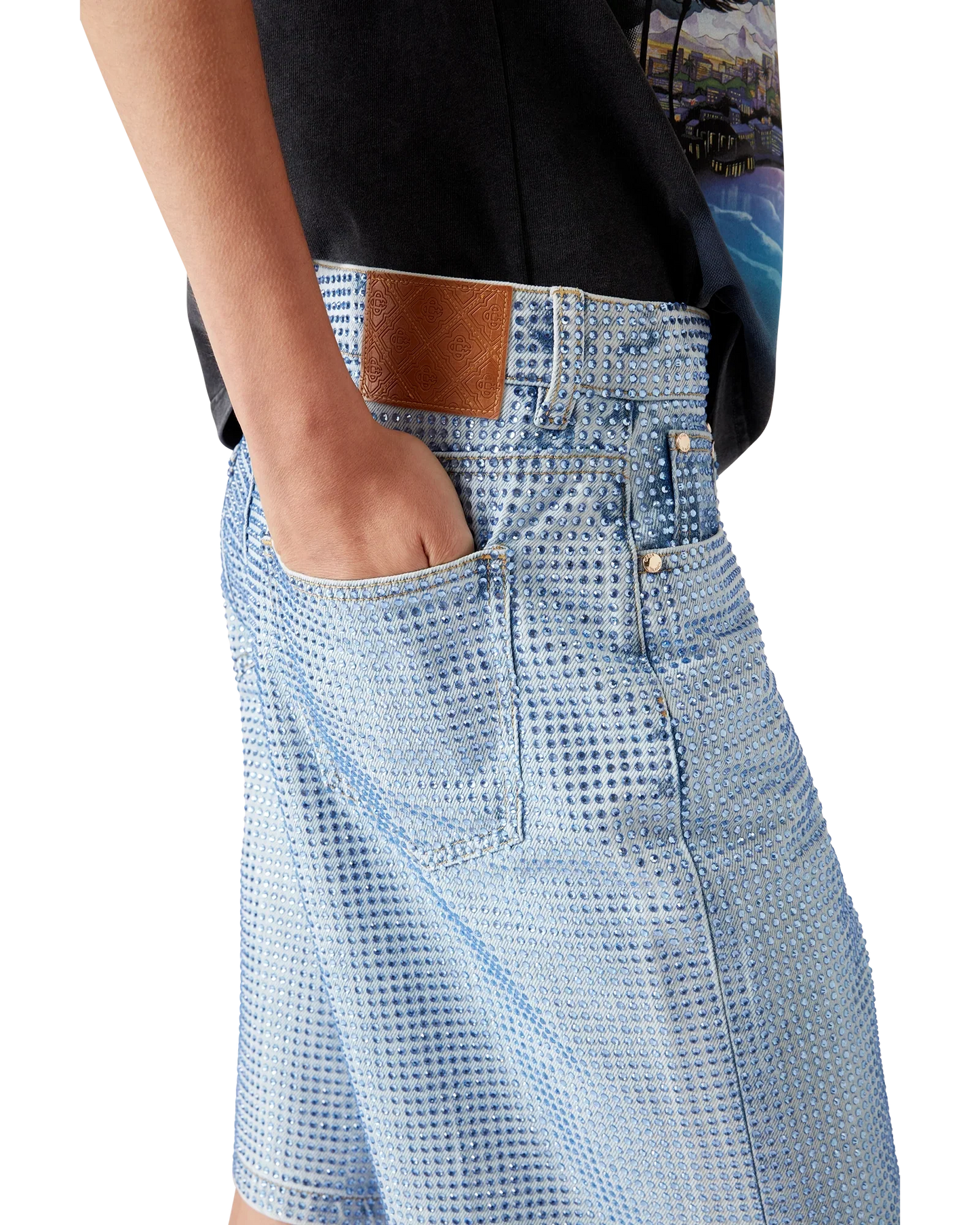 Short en jean orné de cristaux